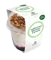 Yoghurt med bjørnebær & granola